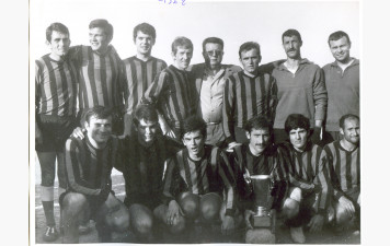 SOUVENIR , SOUVENIR. SC CAROMB  VAINQUEUR  DE LA  COUPE  ULYSSE FABRE EN  1968